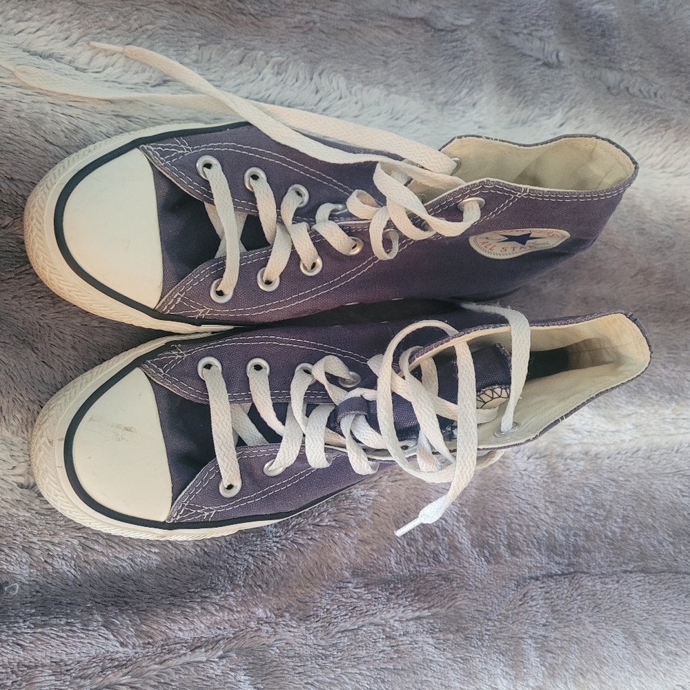 Converse High-Top Sneakers Size 8 - Picture 4 of 11